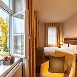 מלון Dorint & Bad Brueckenau Staatsbad Brückenau