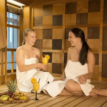 Dorint & Bad Brueckenau Hotel 4*